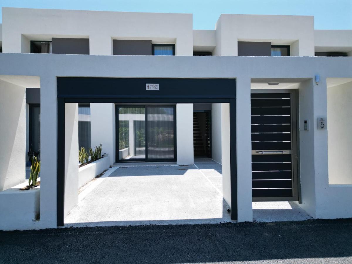 Serene Villas Halkidiki - Cfront Private Pool Nea Iraklia Exterior foto